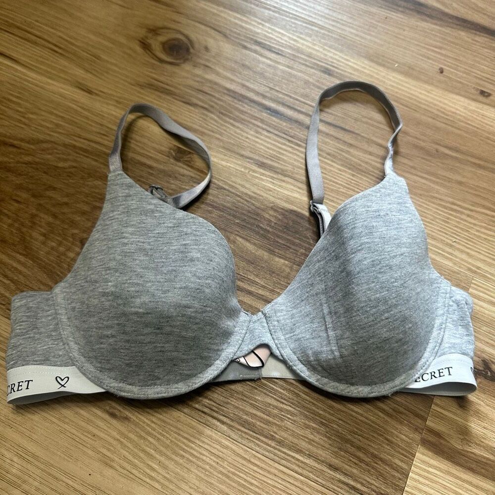 Victoria’s Secret gray jersey T-shirt lightly lined Demi 34B bra